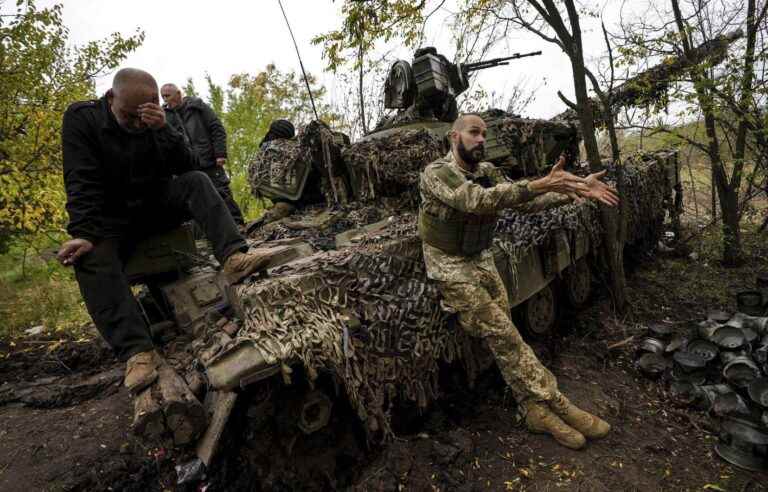 Moscow announces the capture of three villages near Bakhmout, in eastern Ukraine.  kyiv calls on Russian troops to surrender.