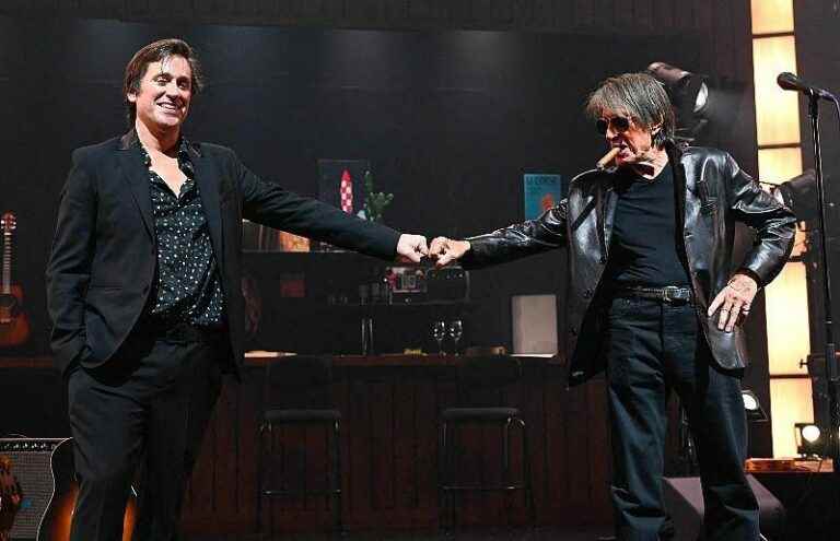 Nagui organizes a reunion between Thomas and Jacques Dutronc, this photo which fills Internet users!