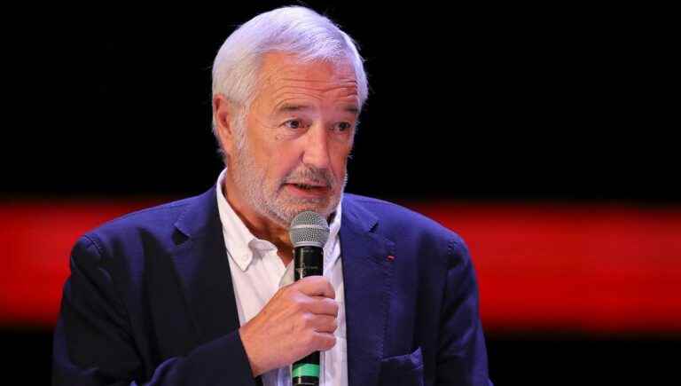 Non-broadcasting of World Cup matches, François Rebsamen denounces hypocrisy