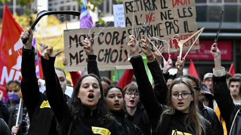 #NousToutes calls to demonstrate this Sunday in Paris, in tribute “to the 100 women murdered since January 1, 2022”