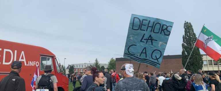 “Outside the CAQ”: demonstration in progress in L’Assomption