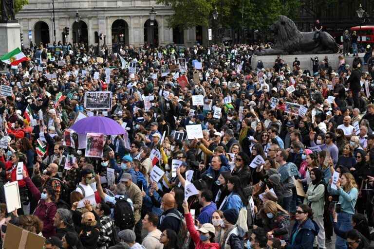 Protest movement |  Solidarity rallies around the world with Iranians