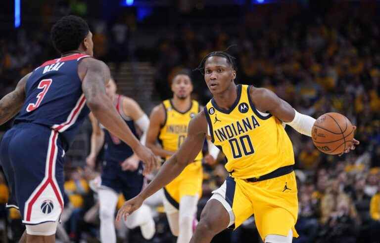 Quebecer Bennedict Mathurin scored 19 points in his first NBA game with the Indianapolis Pacers.