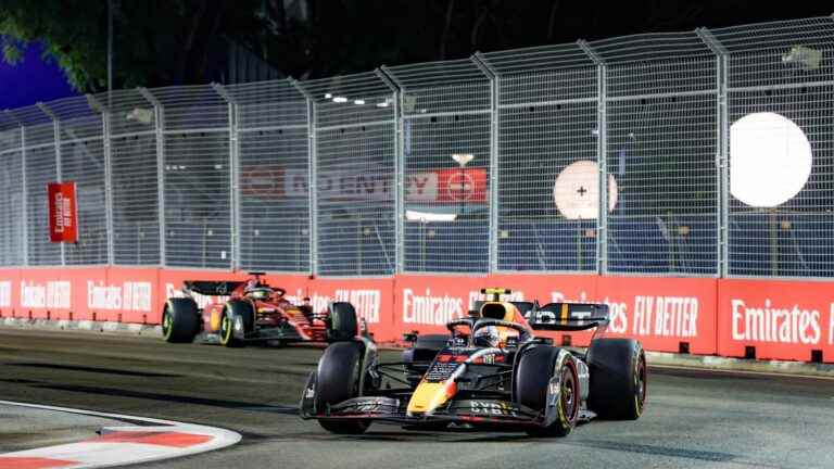 Sergio Pérez wins in Singapore ahead of Charles Leclerc, the title will wait for Max Verstappen only 7th