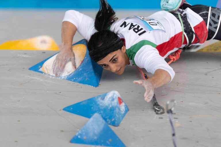 South Korea |  Iranian climber refuses to wear hijab in competition