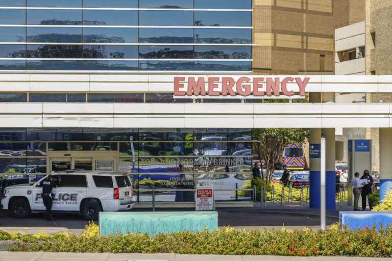 Texas |  Two staff killed in hospital shooting