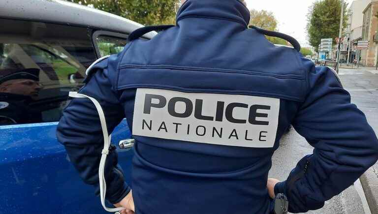 The Joliot-Curie high school in Nanterre is closed as a precaution after clashes