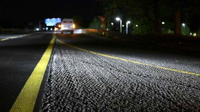 “The most effective way to be visible are the retro-reflective strips”, assures the Road Prevention association