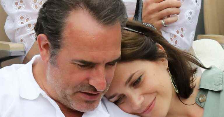 “The situation is becoming catastrophic”: The risks incurred by Jean Dujardin and Nathalie Péchalat according to astrology