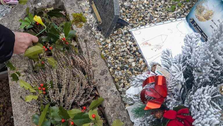 The town hall of Bergerac wants the inhabitants to take care of their graves