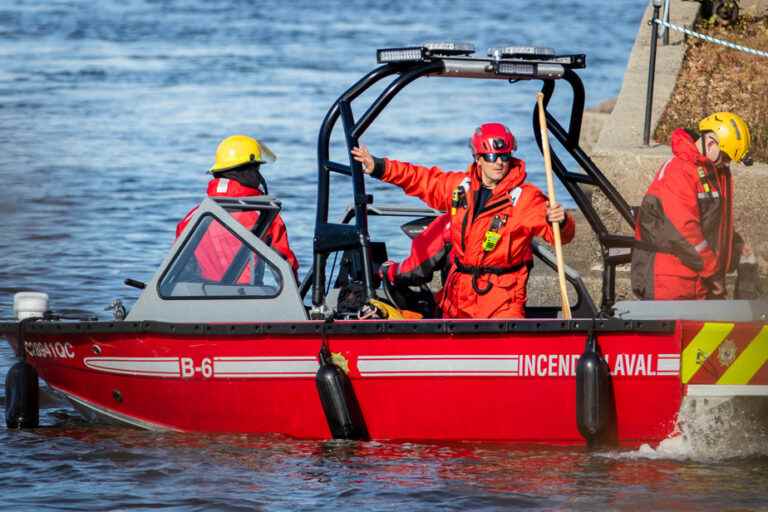 Thousand Islands River |  Search continues to find the baby