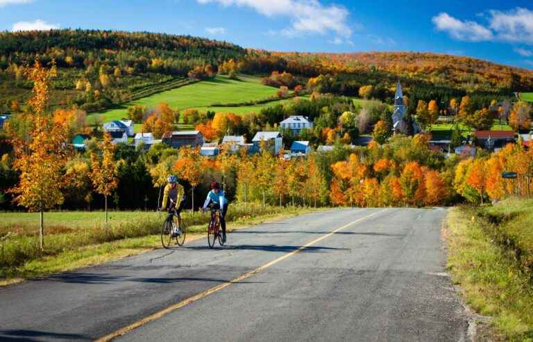 Three bike tours to admire the charm of Quebec fall