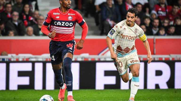 Tiago Djalo offers a goal to Wissam Ben Yedder, Monaco passes in front