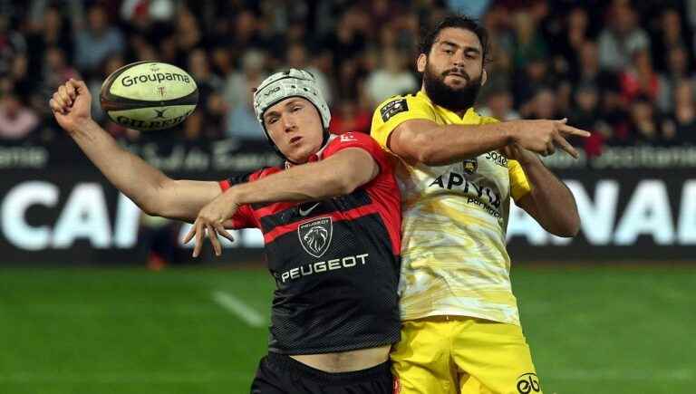 Toulouse consolidates its leading position, Stade Français new runner-up, La Rochelle third