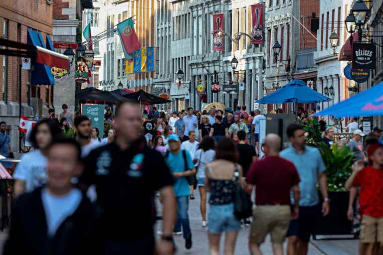 Tourists returning to Montreal this summer