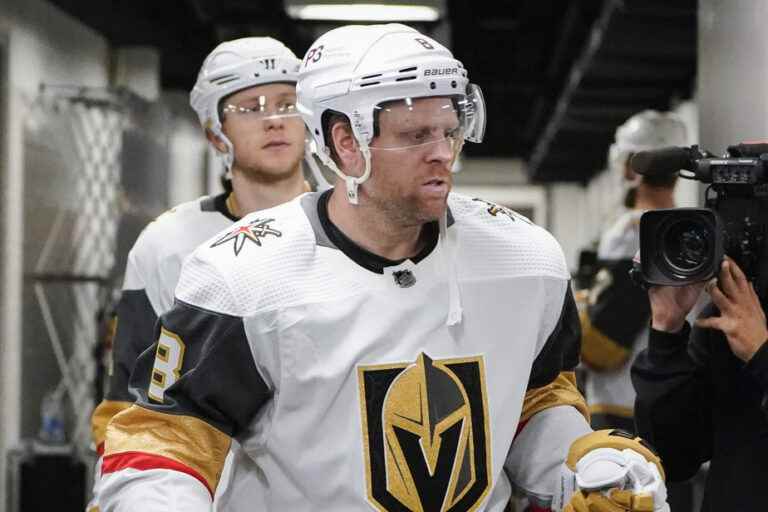 Tuesday in the NHL |  Phil Kessel new record holder for longest consecutive game streak