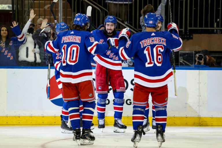 Tuesday in the NHL |  Rangers start season with win over Lightning