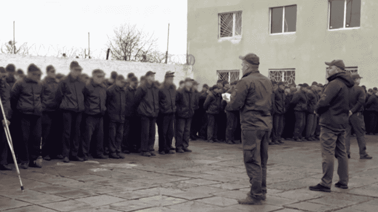 VIDEO.  Inside a detention center for Russian prisoners of war in Ukraine