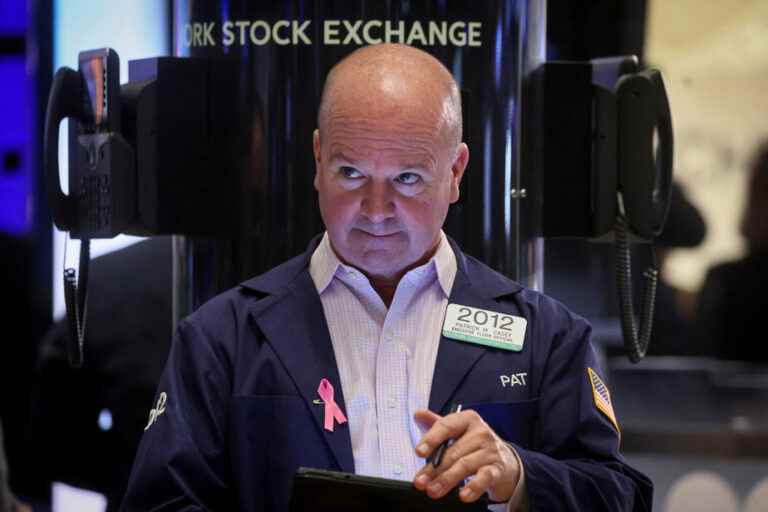 Wall Street in disarray, Friday’s momentum to be confirmed