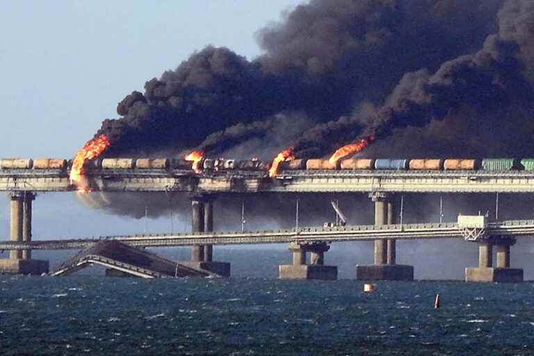 War in Ukraine, Day 227 |  At least three dead in an explosion on the Crimean bridge