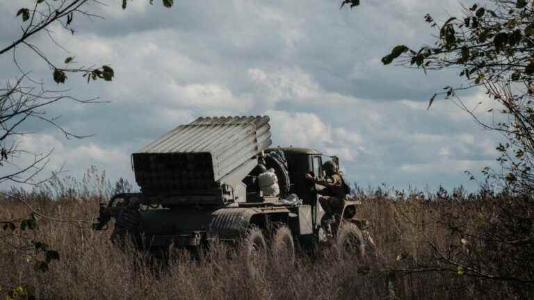 “We are in the process of rustling the second army in the world”, says a Ukrainian policeman who has become a soldier