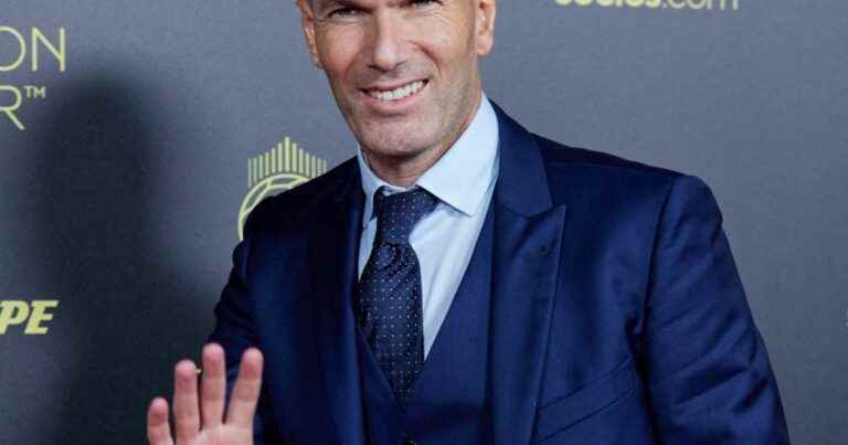 Zinedine Zidane caught in the act in a bakery, the improbable photo delights internet users