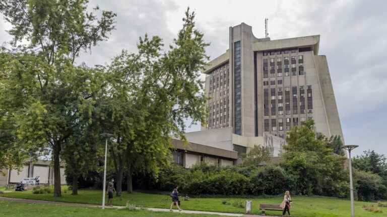 an investigation for “attempted rape” opened after the attack on a magistrate of the Créteil judicial court