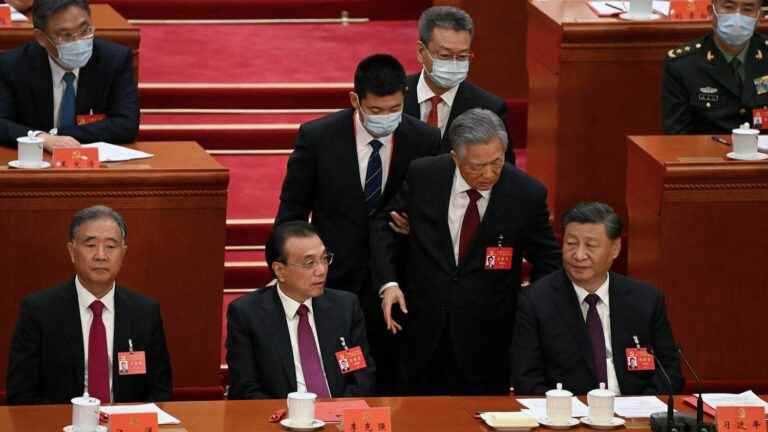 ex-president Hu Jintao escorted out