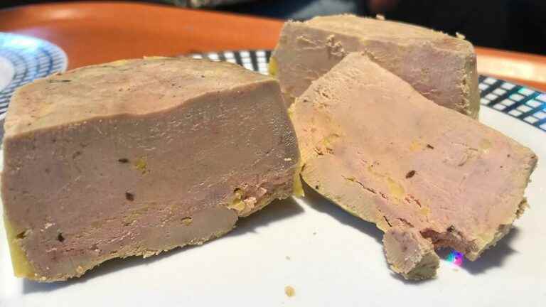 falling production and rising prices, foie gras producers are worried as the holidays approach