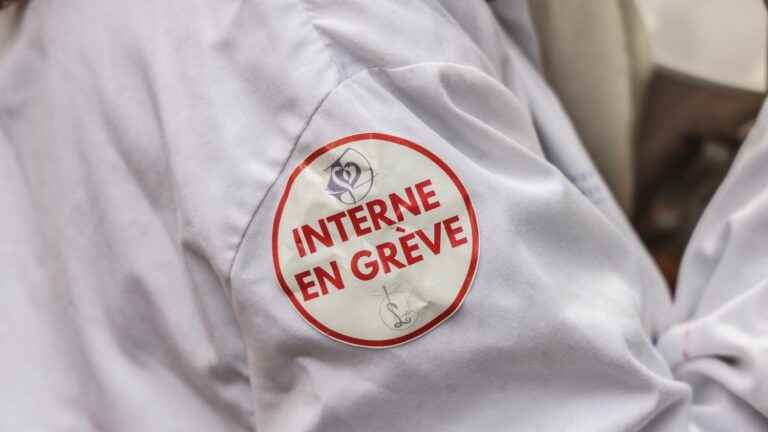 four questions about the reform of general medicine studies which arouses the anger of interns