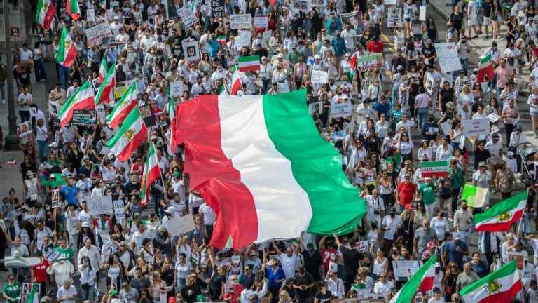 in Los Angeles, the largest Iranian diaspora in the world mobilizes in solidarity