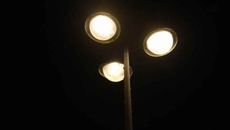 more than half of the city of Loches will no longer be lit after 11 p.m.