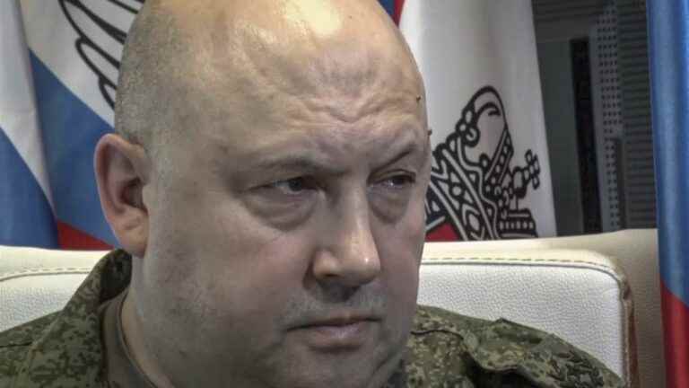 speaking of a “tense” situation in Kherson, what should we understand from the admission of the commander of the Russian army?