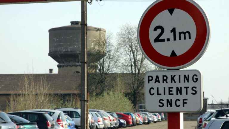 the Sernam car park closed, but to park better tomorrow