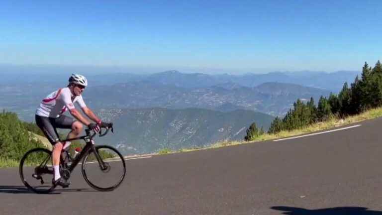 the ambassador of Switzerland on the roads of France by bike