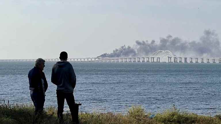 the explosion of the Crimean bridge is “a snub for President Putin, always more cornered”, according to General Vincent Desportes