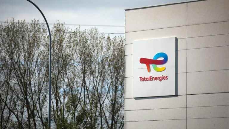 the management of TotalEnergies ready to negotiate on wages as early as October, if the blockages end in refineries and depots