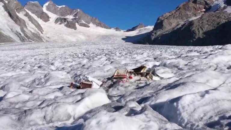 the melting of the Aletsch Glacier reveals its buried secrets