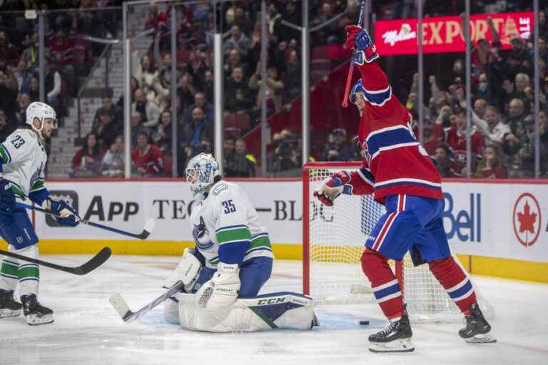 1st intermission |  Canucks 0 – Canadian 3