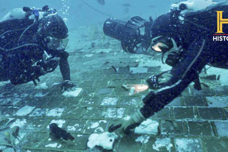 A section of the space shuttle Challenger is found at the bottom of the ocean