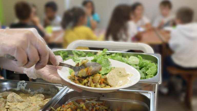 A town on the Côte d’Azur rewarded for its organic canteen