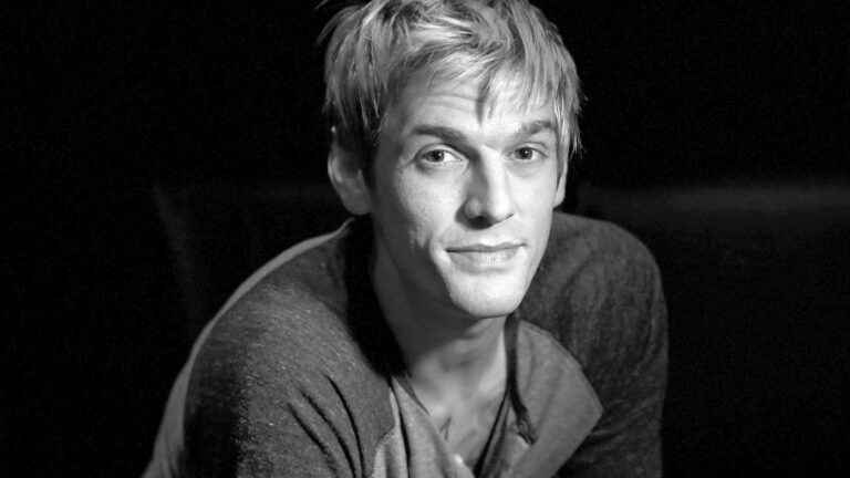 American singer Aaron Carter, very popular among teens in the 2000s, died at 34