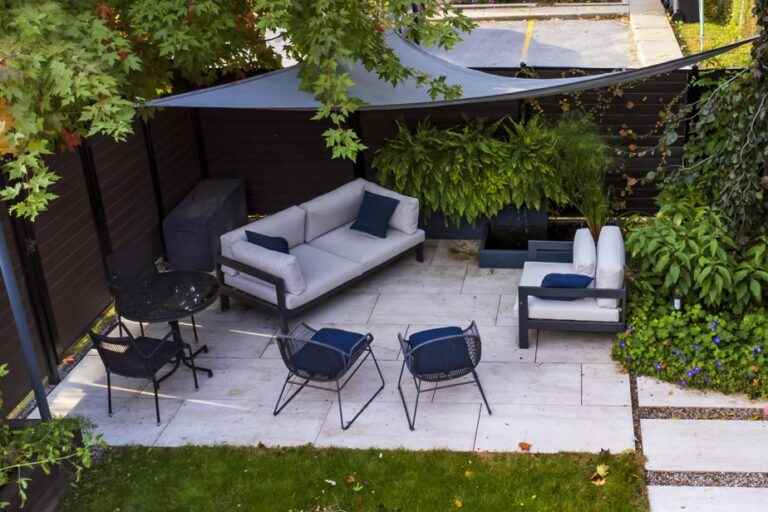 An intimate courtyard, even in winter |  The Press