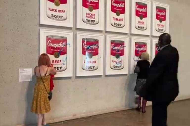 Australia |  A work by Warhol targeted by proclimate activists