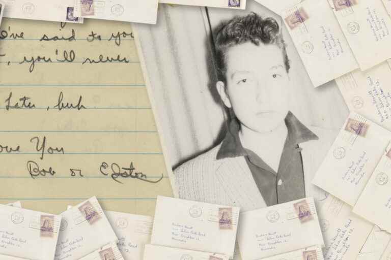 Bob Dylan love letters auctioned for $670,000