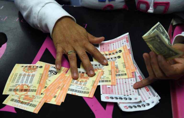 Californian wins $2 billion lottery