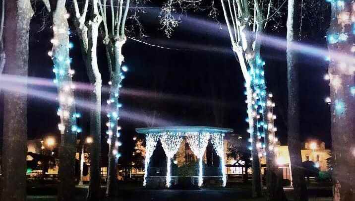 Christmas in Oloron-Sainte-Marie, without an ice rink and fewer lights