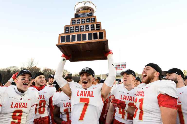 College Football |  The Rouge et Or win their 11th Vanier Cup