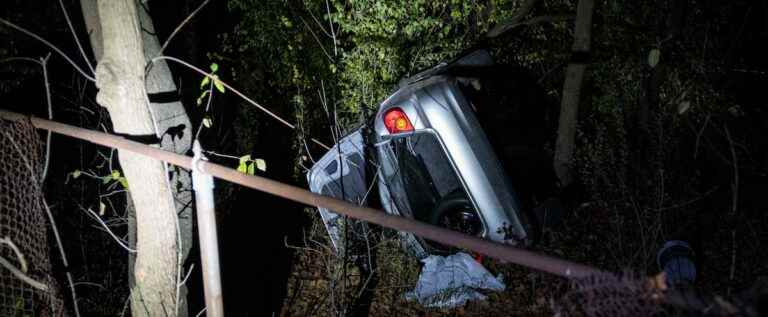 Collision: two 18-year-olds hit an electric pole