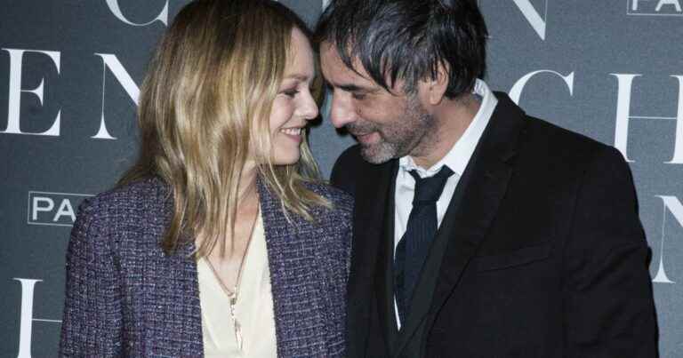 “Complicity, love”: Vanessa Paradis and her husband Samuel Benchetrit in a special situation